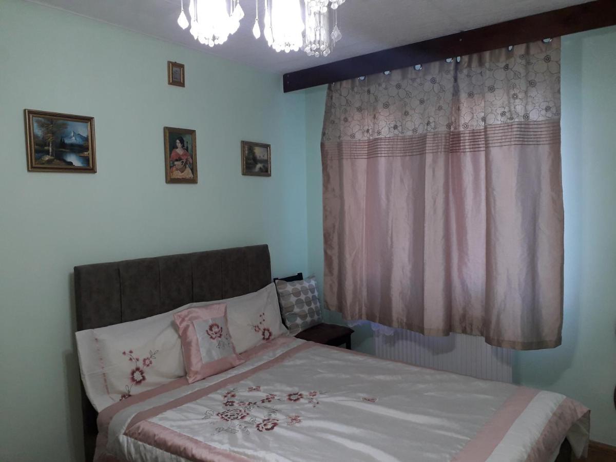 Cozy, central 1-bedroom apartment in Timisoara, Romania Exterior foto